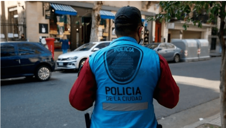 Detienen a un hombre mientras intentaba&nbsp;robar