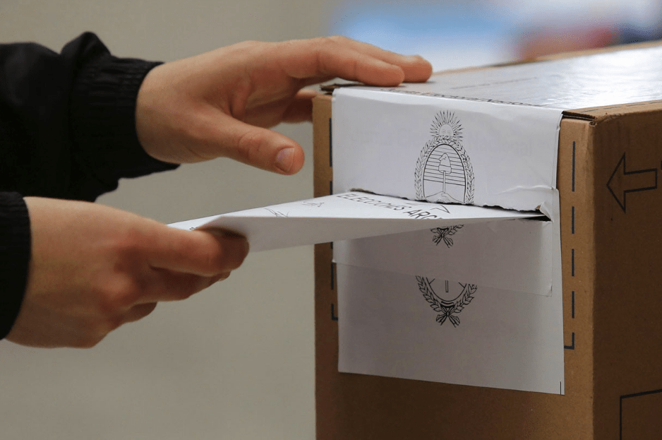 Famosos se lanzan a la política y buscarán una banca en&nbsp;octubre