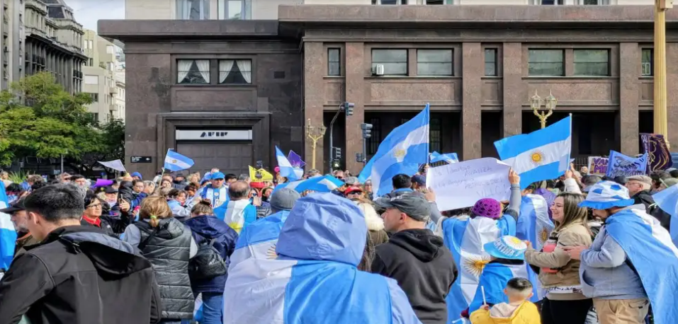 Manifestación frente a Casa Rosada en apoyo a Javier&nbsp;Milei