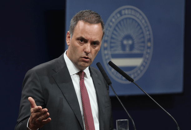 Manuel Adorni negó haber sido candidato&nbsp;testimonial