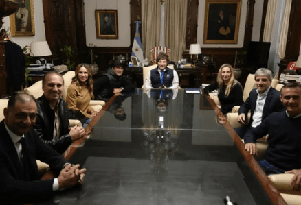 Milei se reunió con Adolfo Cambiaso en la Casa&nbsp;Rosada